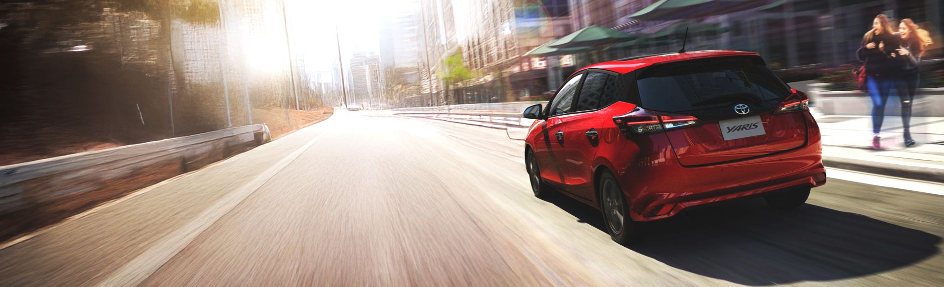 Toyota Yaris en movimiento