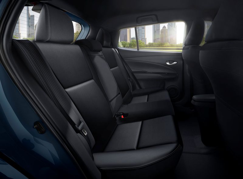 Interior Toyota Yaris - Asientos traseros